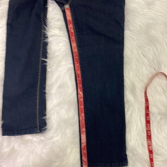 WHITE House Black Market Slim Crop Jeans - Picture 8 of 9